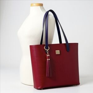 Dooney & Bourke Hadley Cranberry Red Purple Large Tote Bag‎
